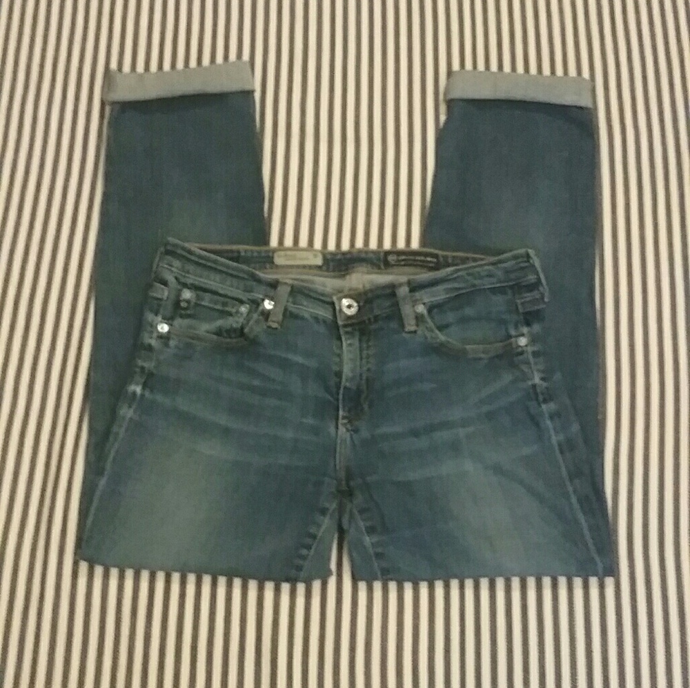 AG STILT Sz 30 Cigarette leg light wash Jeans